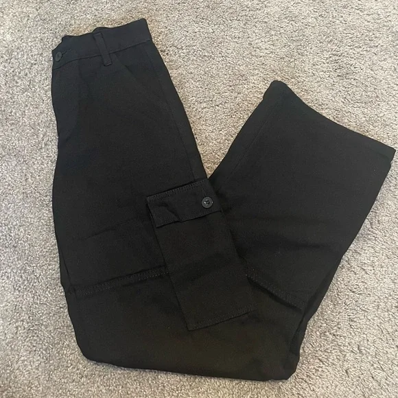 Black cargo pants - Picture 2 of 3